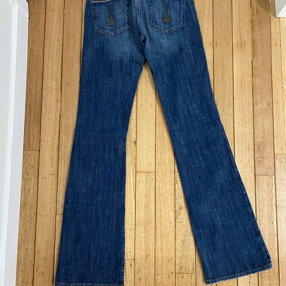 Nomad Tribe low rise, boot cut jeans. 98% cotton, 2 % spandex. Size 25. - Picture 2 of 3